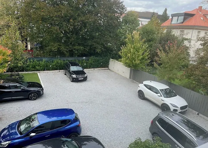 Emona - - Free Parking Liubliana