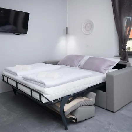 Emona - - Free Parking 4*