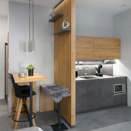 Emona Aparthotel 4*