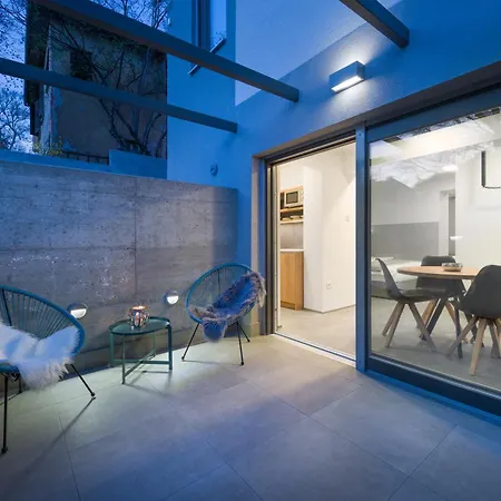 Emona 4*