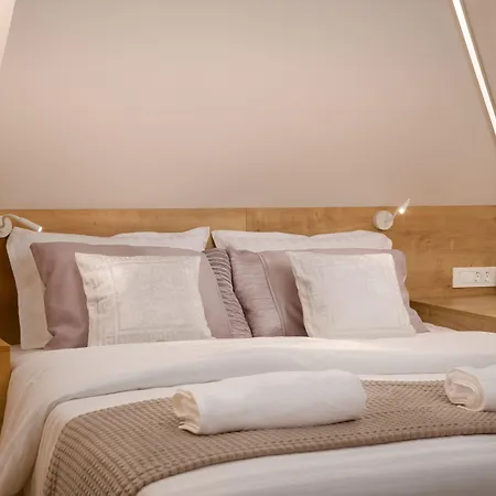 Emona - - Free Parking 4* Ljubljana