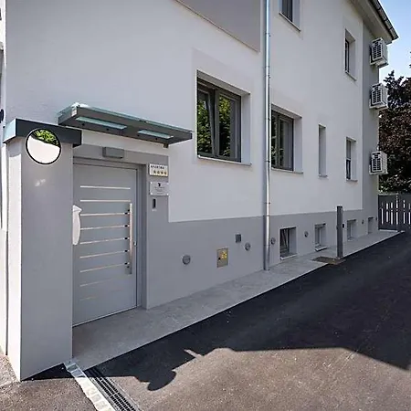 Emona - - Free Parking 4*