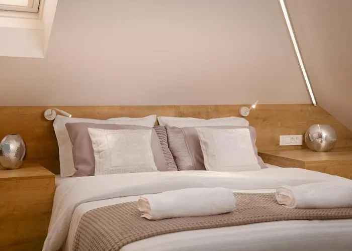 Emona - - Free Parking Aparthotel Laibach