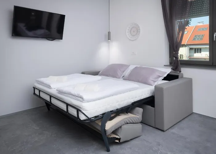 Emona - - Free Parking 4*