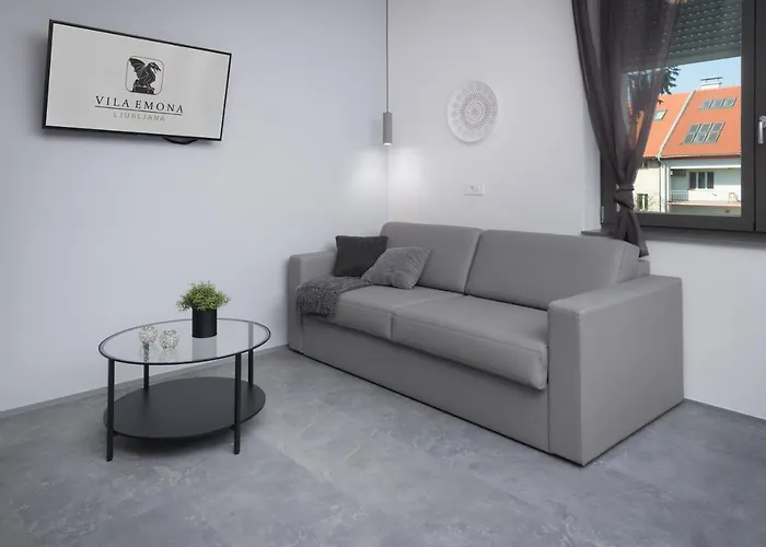 Emona - - Free Parking 4* Laibach