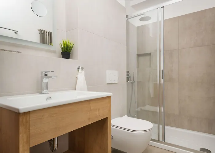 Emona - - Free Parking 4*