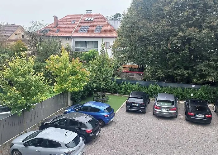 Emona - - Free Parking Aparthotel 4*