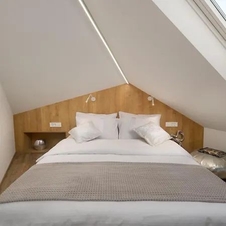 Emona - - Free Parking 4*