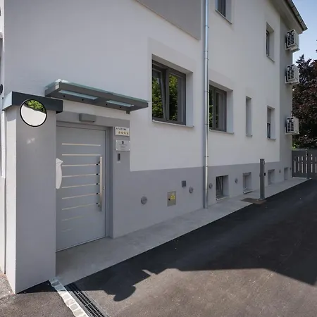 Emona - - Free Parking 4* ليوبليانا