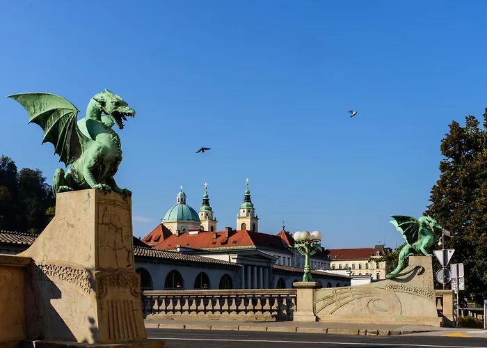 Emona - - Free Parking Lejlighedshotel